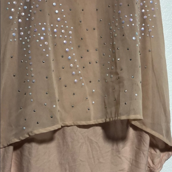 Top - Picture 2 of 3